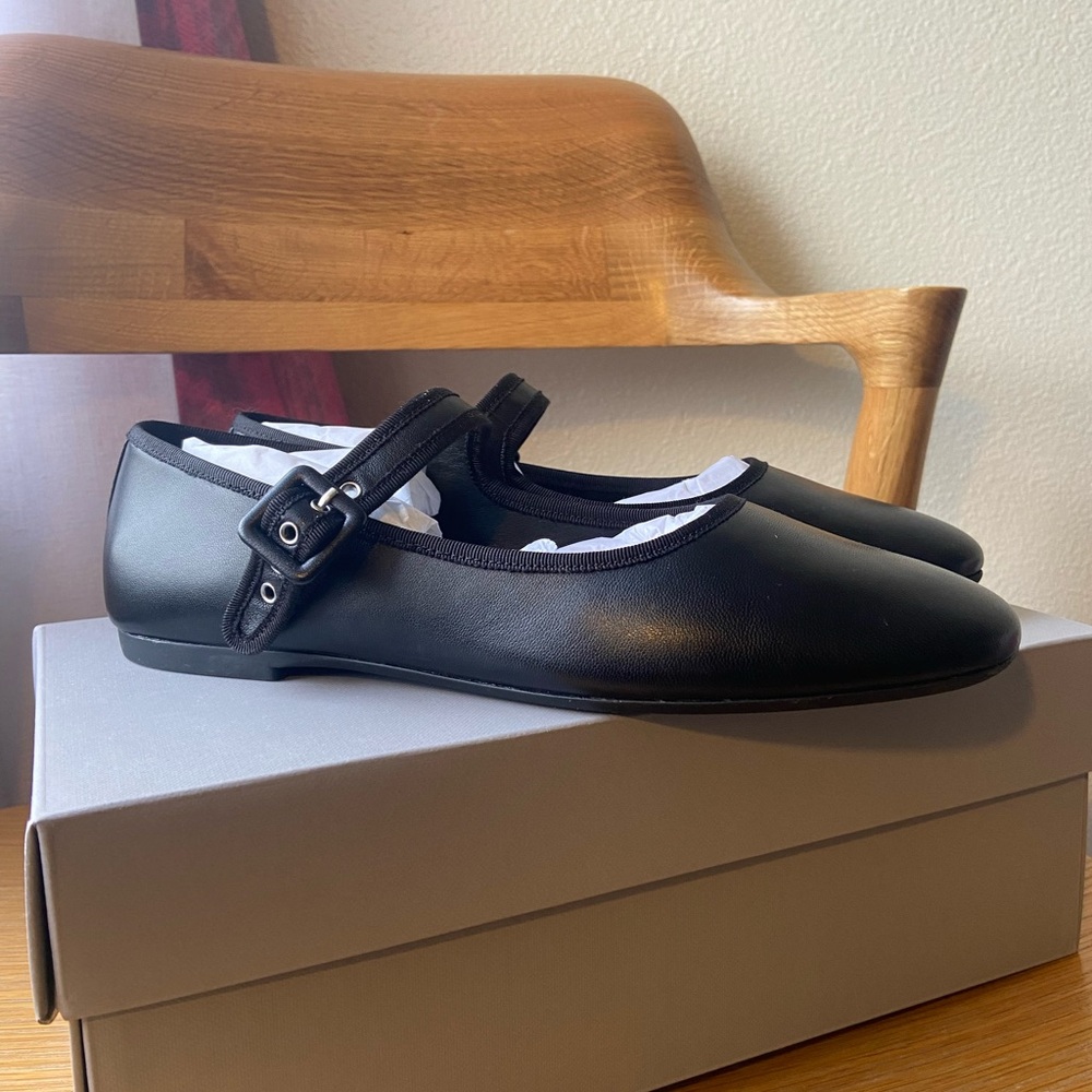 Everlane Black Flats